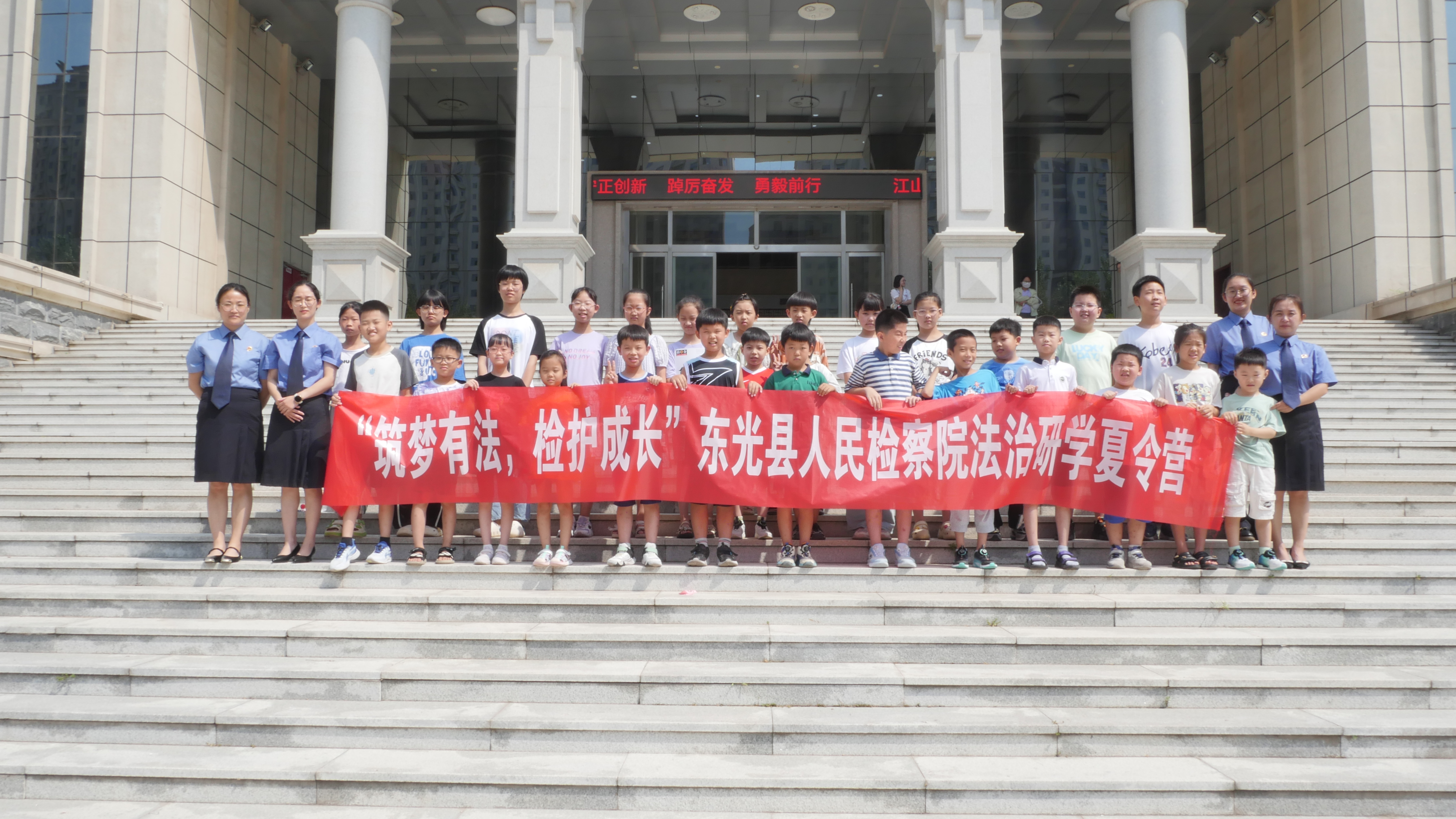 ������������Ժ��չ������ѧ����Ӫ�